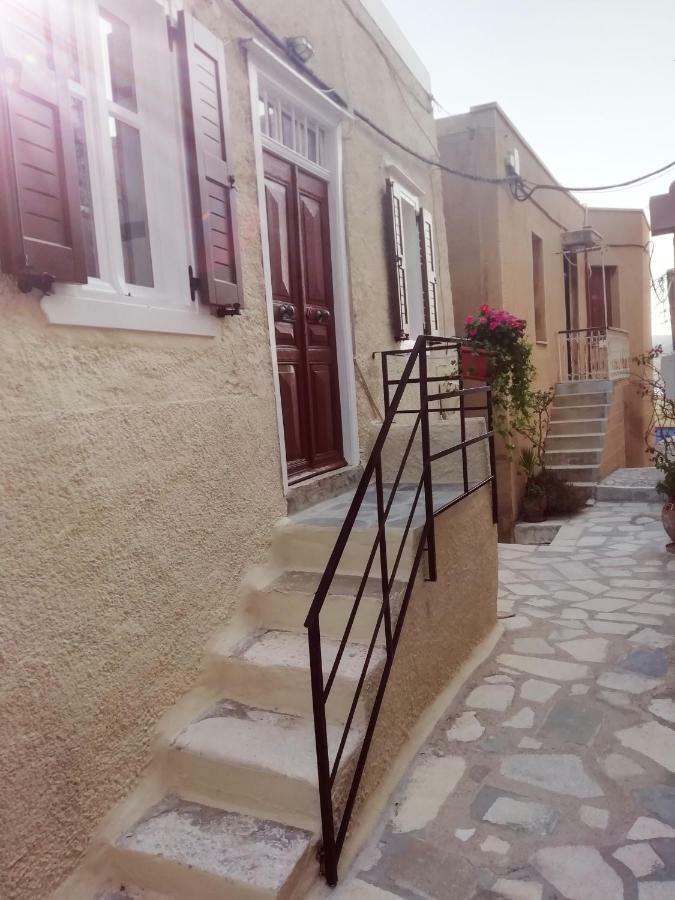 Angelica Lägenhet Ano Syros Exteriör bild
